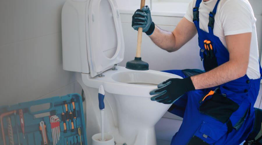 sewer line plumber in Lake Isabella, CA